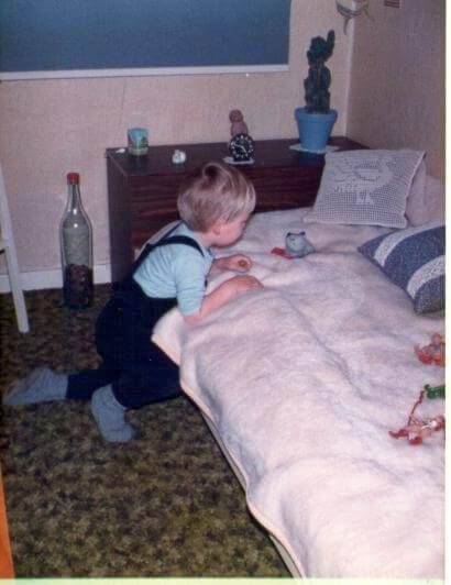 Peter als Kind - rechts zu sehen: Teela, He-Man und Battle Cat