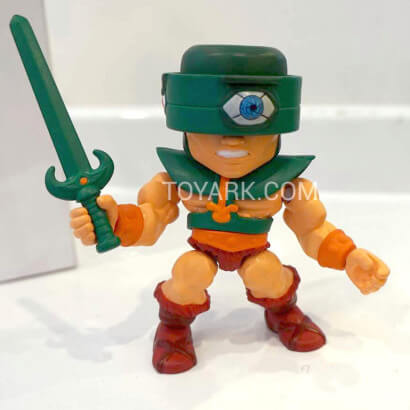 Tri-Klops mit Schwert