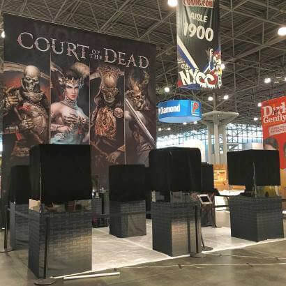 Sideshow-Messestand auf der NYCC