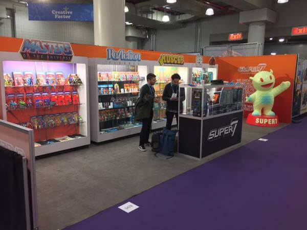 Erstes Bild vom Super7-Stand