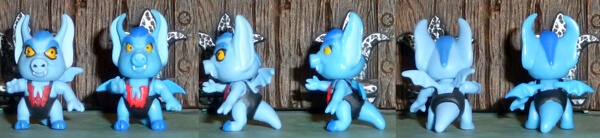Links: Mattels Imp. Rechts: Super7?s Imp