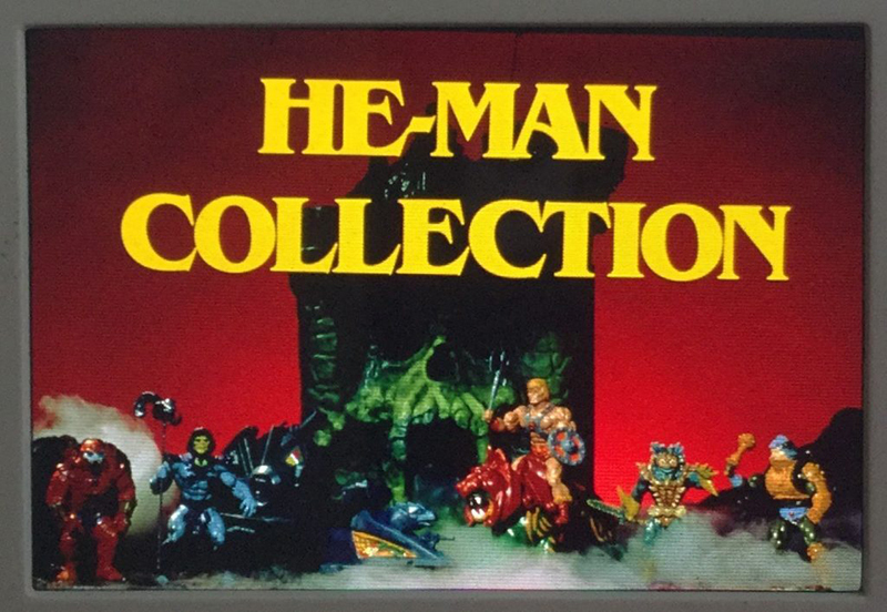 Werbebild der finalen Prototypen mit "He-Man" Schriftzug