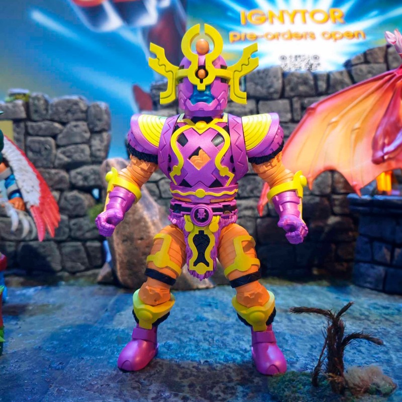 Die "Second Divine Armor of Power" Build-a-Figure