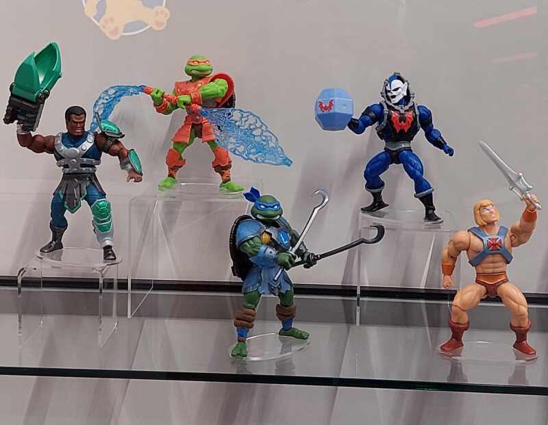 ffentliche MotU-Prsentation am Mattel-Stand mit bekannten Figuren
