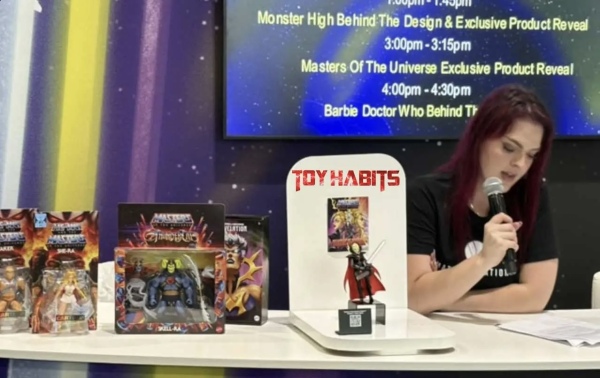 Bild vom Mattel Creations-Stand auf der London Comic Con whrend der Marken-Panels